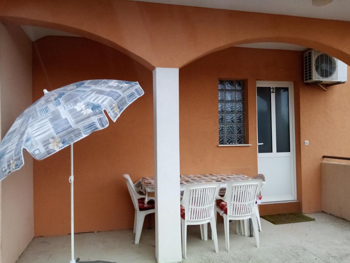 Apartments Vanja Skara Biograd Biograd Na Moru Esterno foto